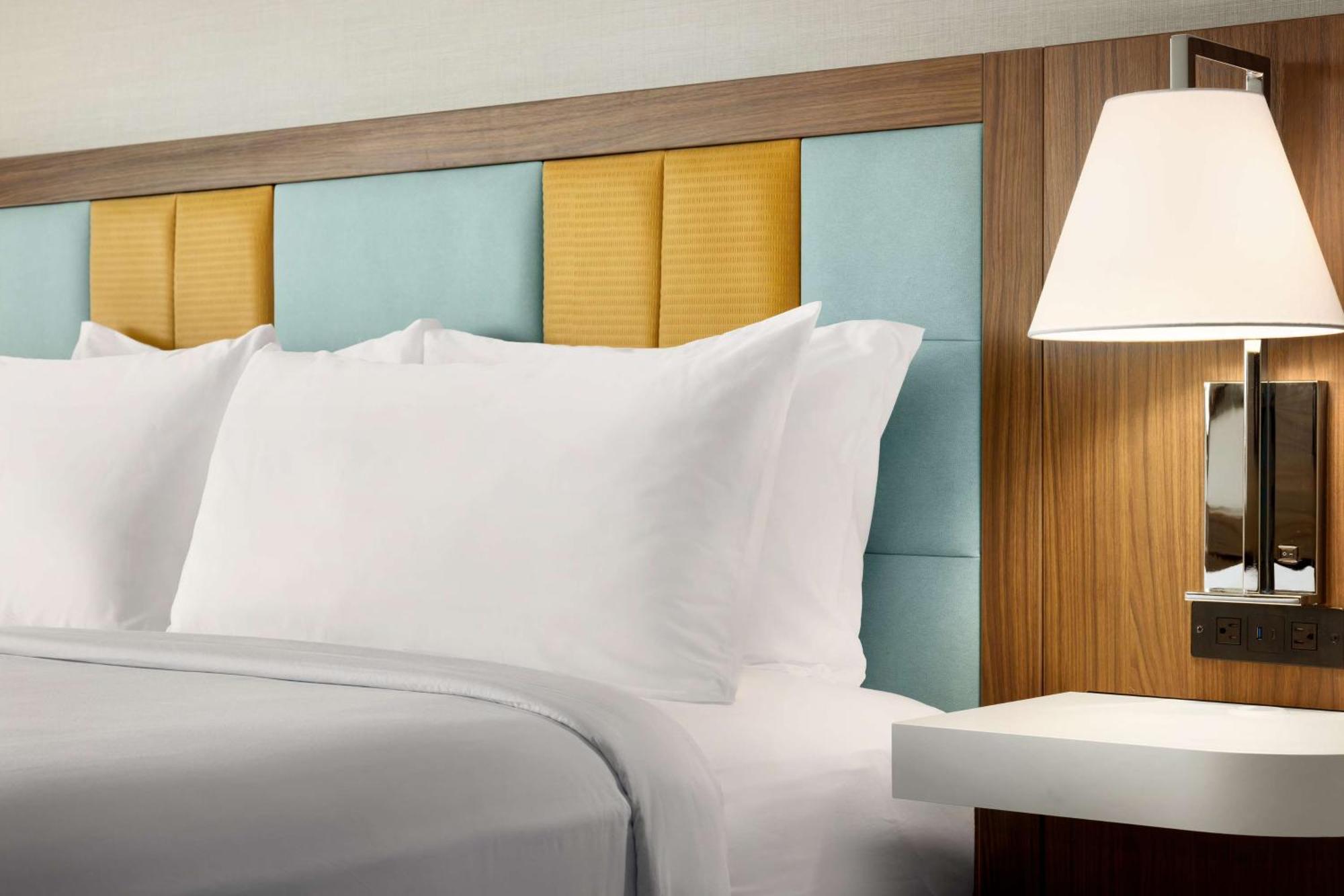 Hampton Inn & Suites Maui North Shore Kahului Eksteriør bilde